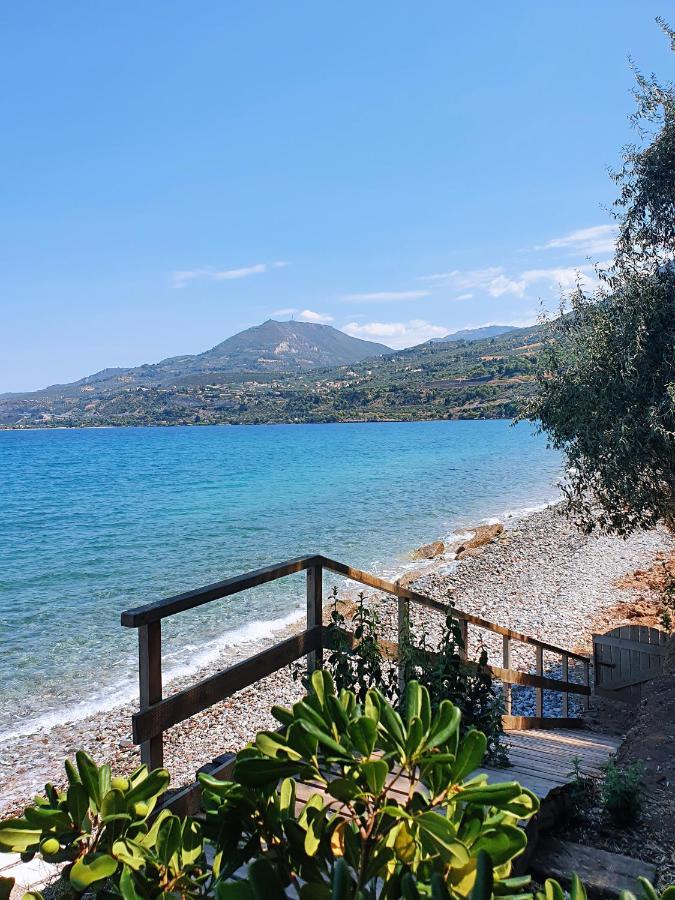 Villa Al-Ari Diakopto Exterior photo
